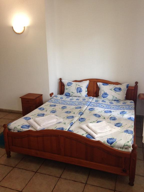 Hotel Pri Chakara Arbanasi Buitenkant foto