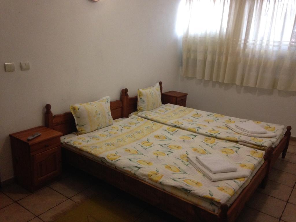 Hotel Pri Chakara Arbanasi Buitenkant foto