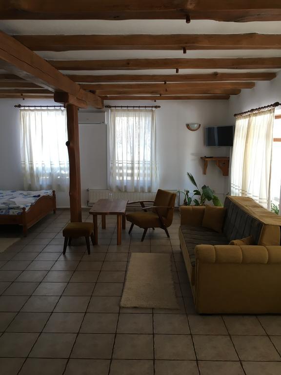 Hotel Pri Chakara Arbanasi Buitenkant foto