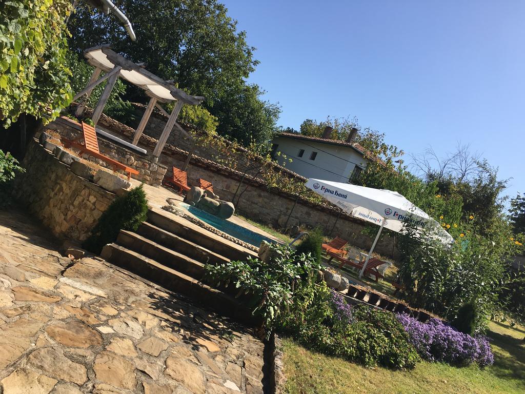 Hotel Pri Chakara Arbanasi Buitenkant foto