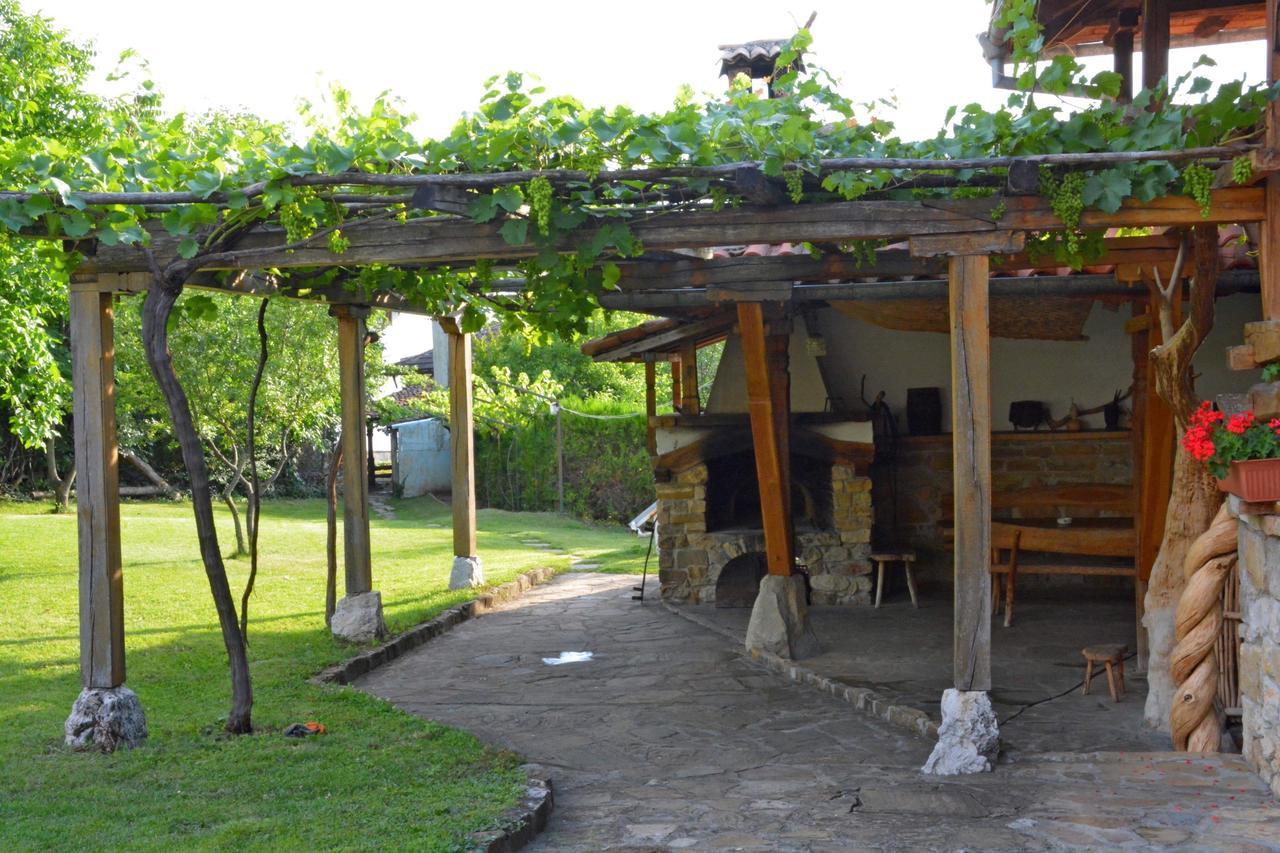 Hotel Pri Chakara Arbanasi Buitenkant foto