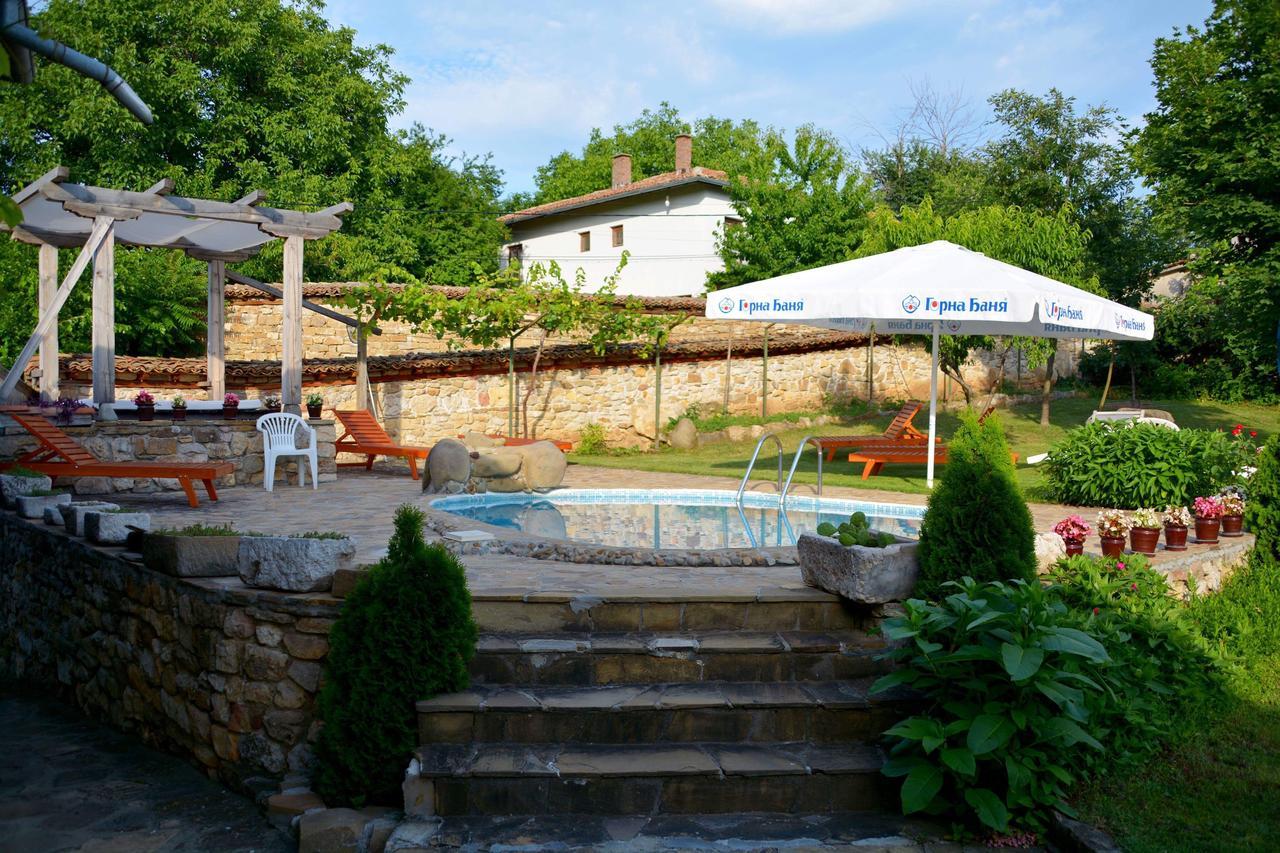 Hotel Pri Chakara Arbanasi Buitenkant foto