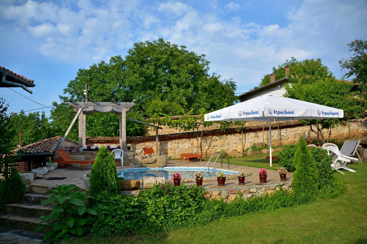 Hotel Pri Chakara Arbanasi Buitenkant foto