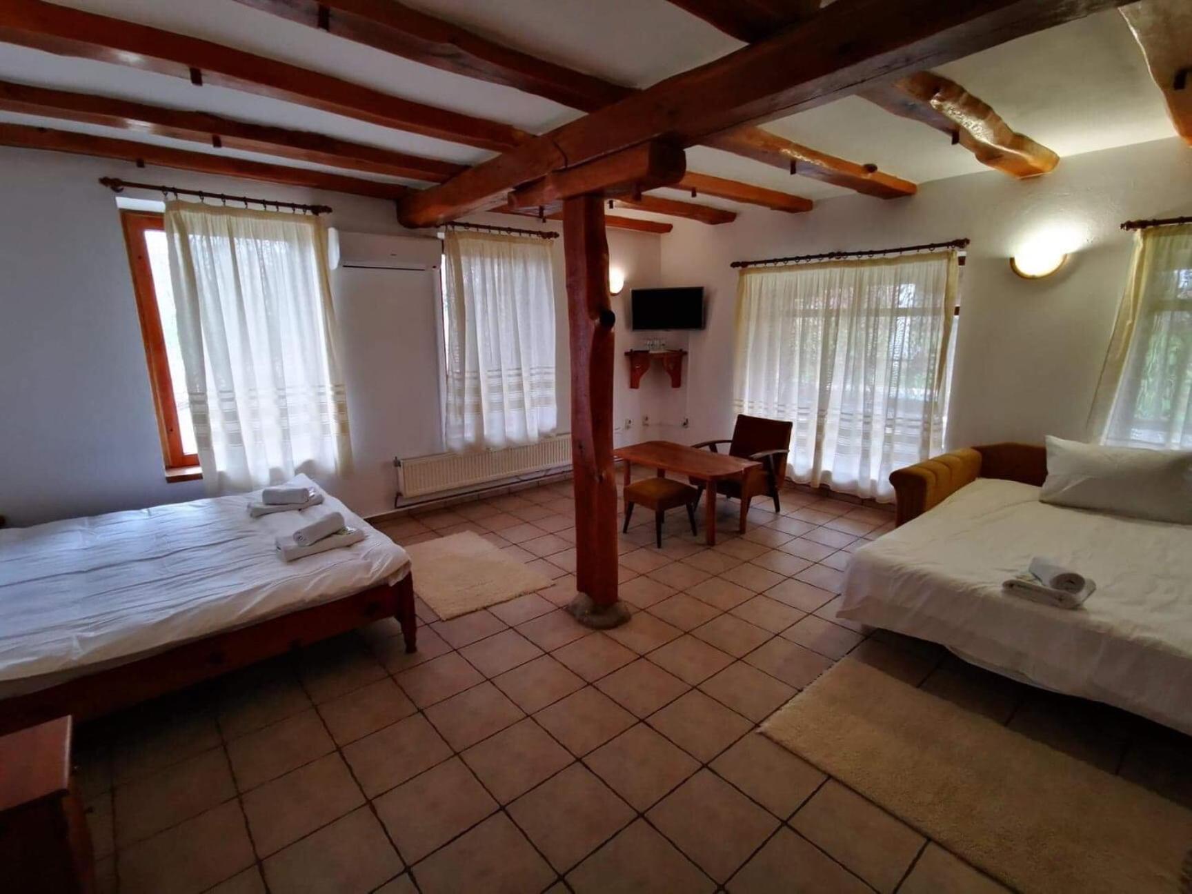 Hotel Pri Chakara Arbanasi Buitenkant foto